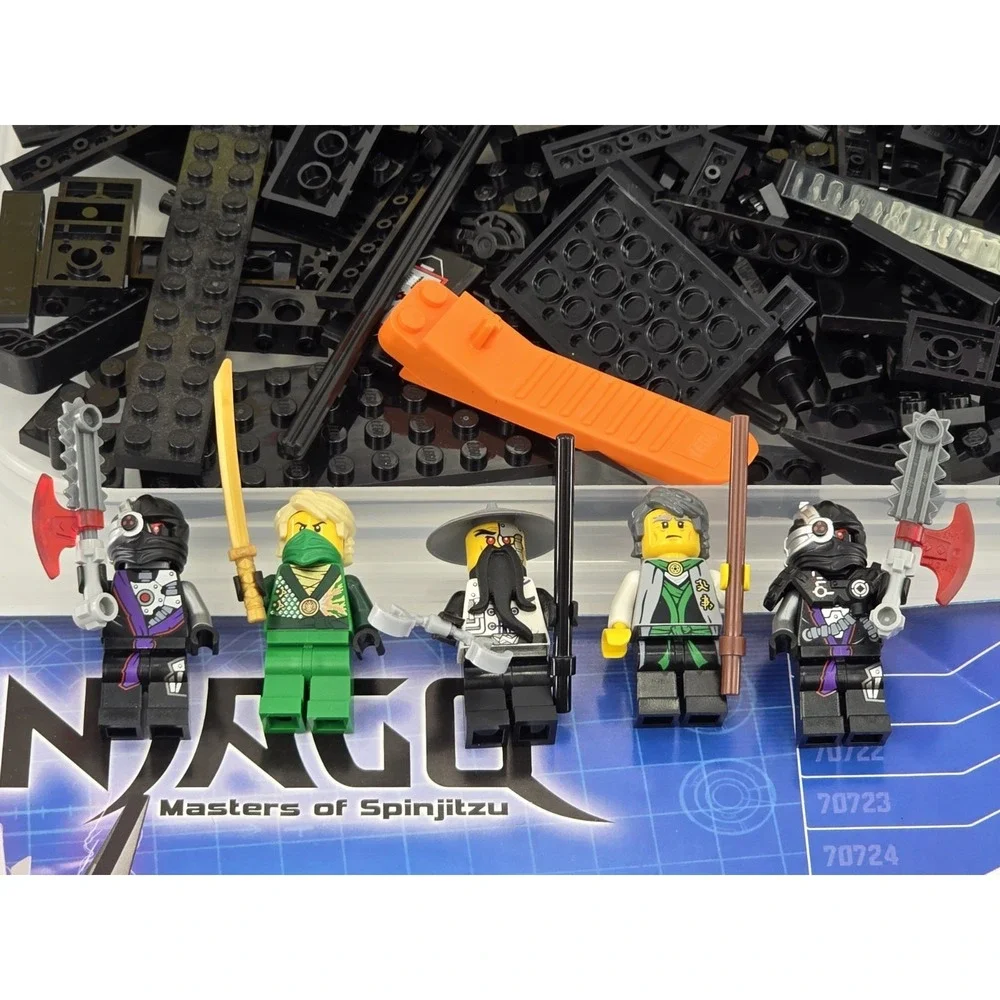 LEGO NINJAGO: Nindroid Mech Dragon‎ (70725) - 100% Complete W/box & Manuals
